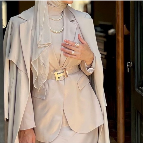 NWT ZARA satin effect metallic blazer and skirt set size Small - Picture 6 of 7